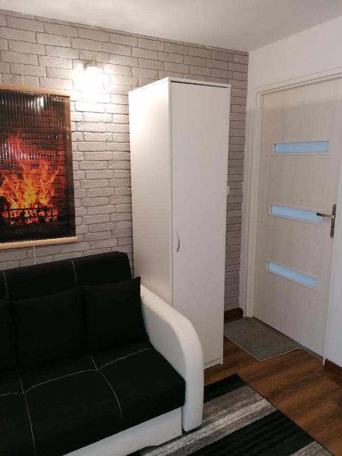 Dom I Pokoje Goscinne Zaruby Sejny Bagian luar foto